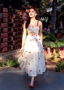 Rukshar Dhillon
